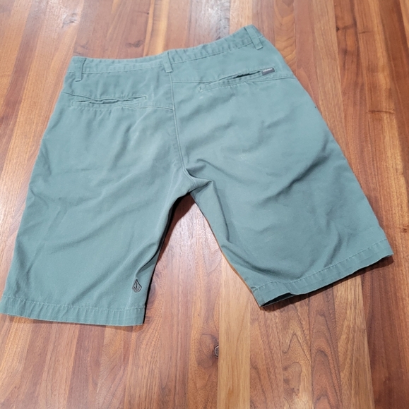 Men's Volcom Corpo Class Flat Front Chino Shorts Size 31 - Picture 2 of 12